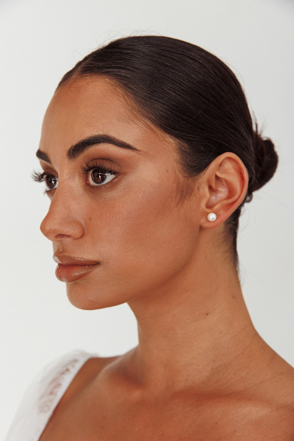 Tahyna Pearl Stud Earrings by Selfie Leslie Australia