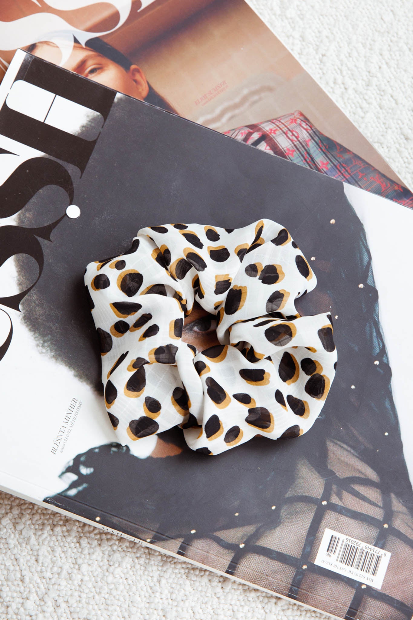 Chouchou Scrunchie Spotted White by Selfie Leslie Australia