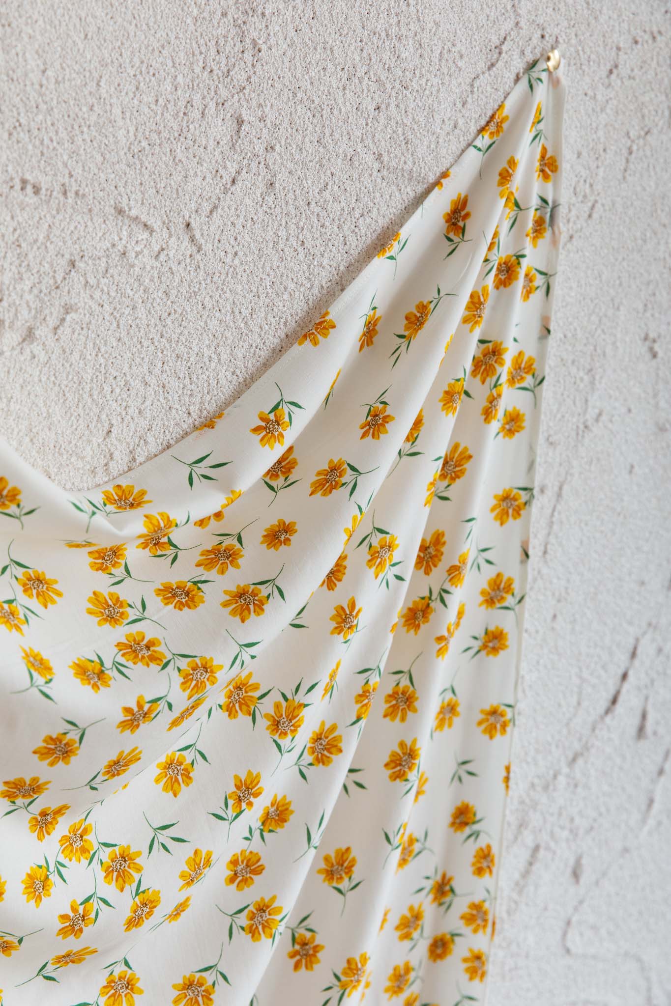 Sundaze Square Scarf Flowers White by Selfie Leslie Australia