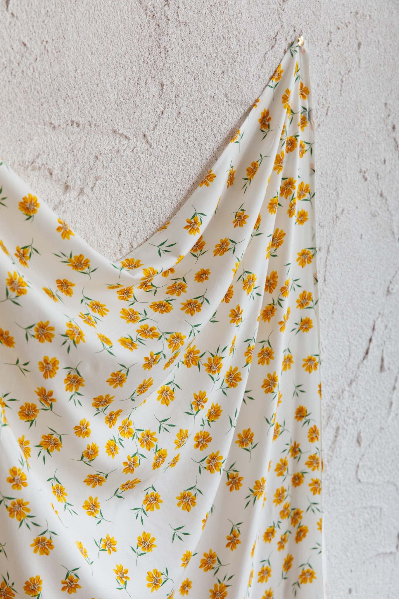 Sundaze Square Scarf Flowers White by Selfie Leslie Australia