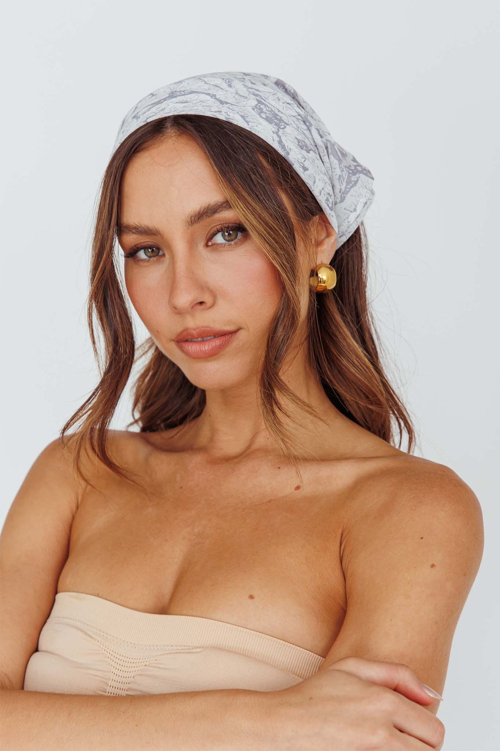 Sundaze Square Scarf Roses Grey by Selfie Leslie Australia