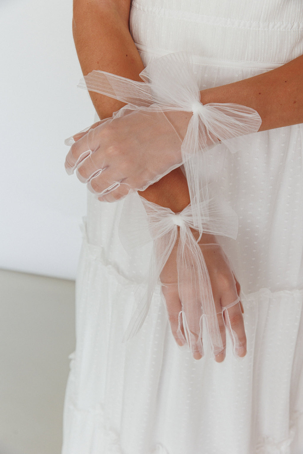 Evangeline Bow Gloves White by Selfie Leslie Australia