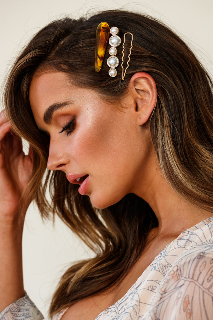 Anthea Pearl And Tan Clip Trio by Selfie Leslie