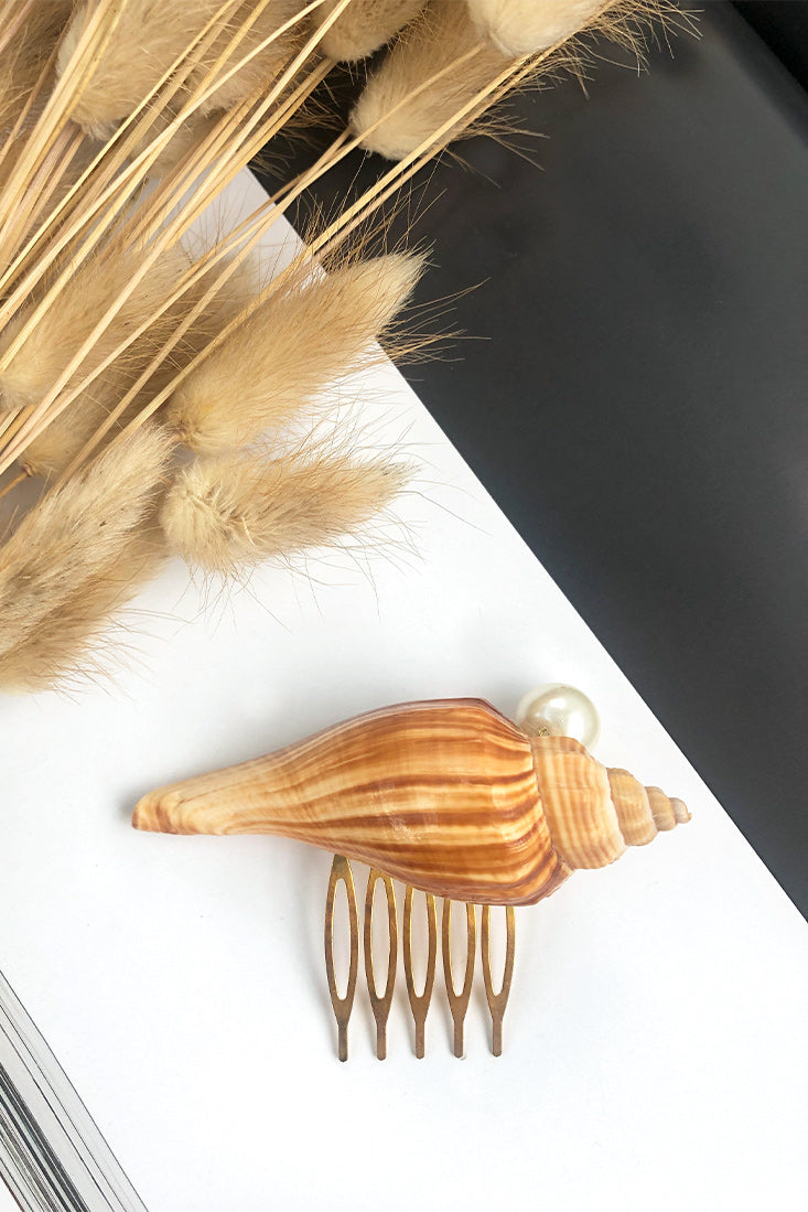 Rikki Pearl Accent Shell Hair Comb by Selfie Leslie