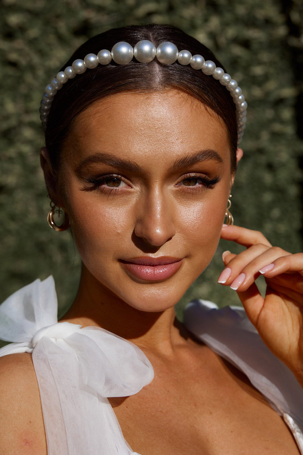 Holly Pearl Headband by Selfie Leslie