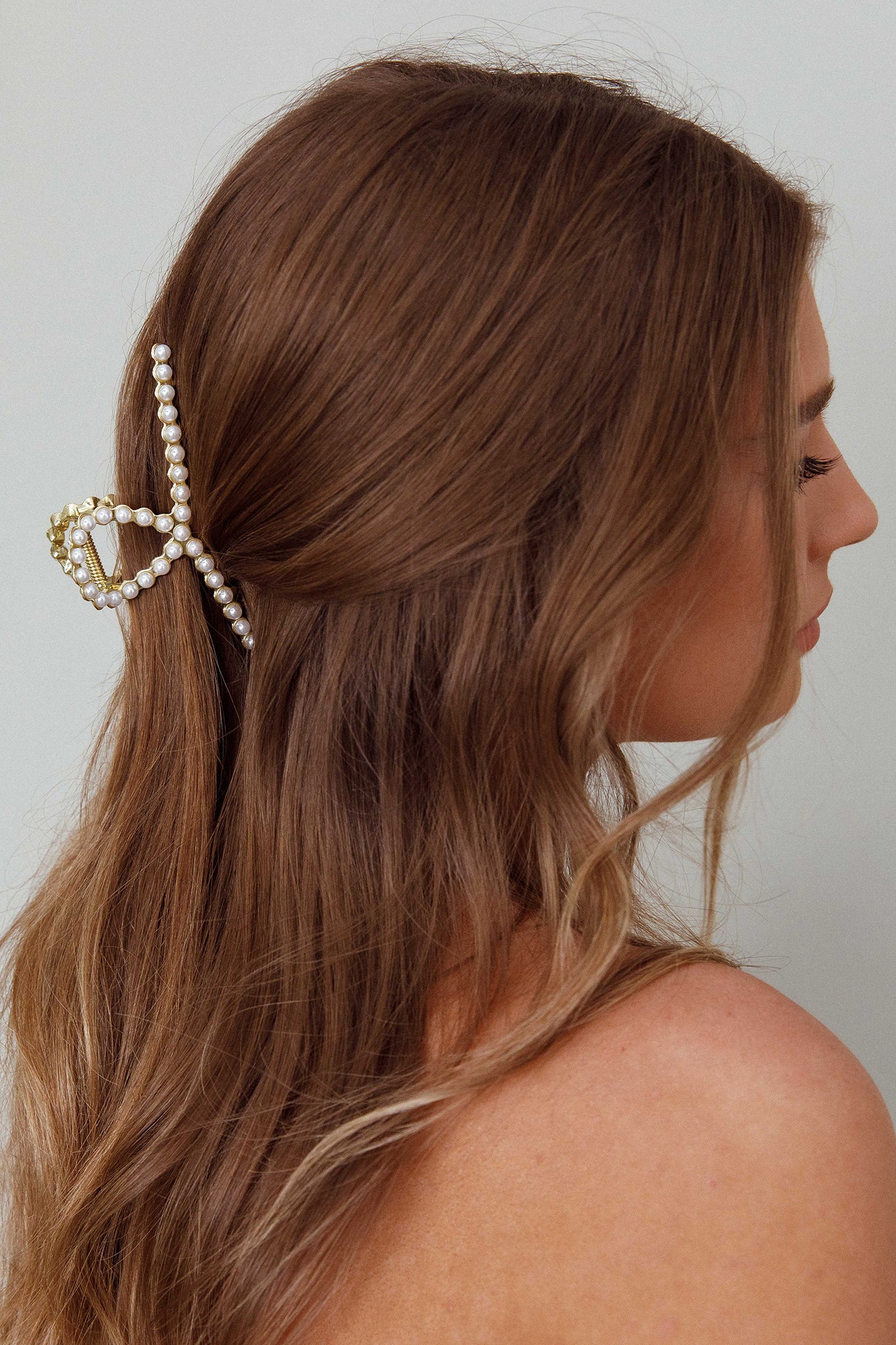 Hannah Pearl Twist Hair Claw Gold by Selfie Leslie Australia