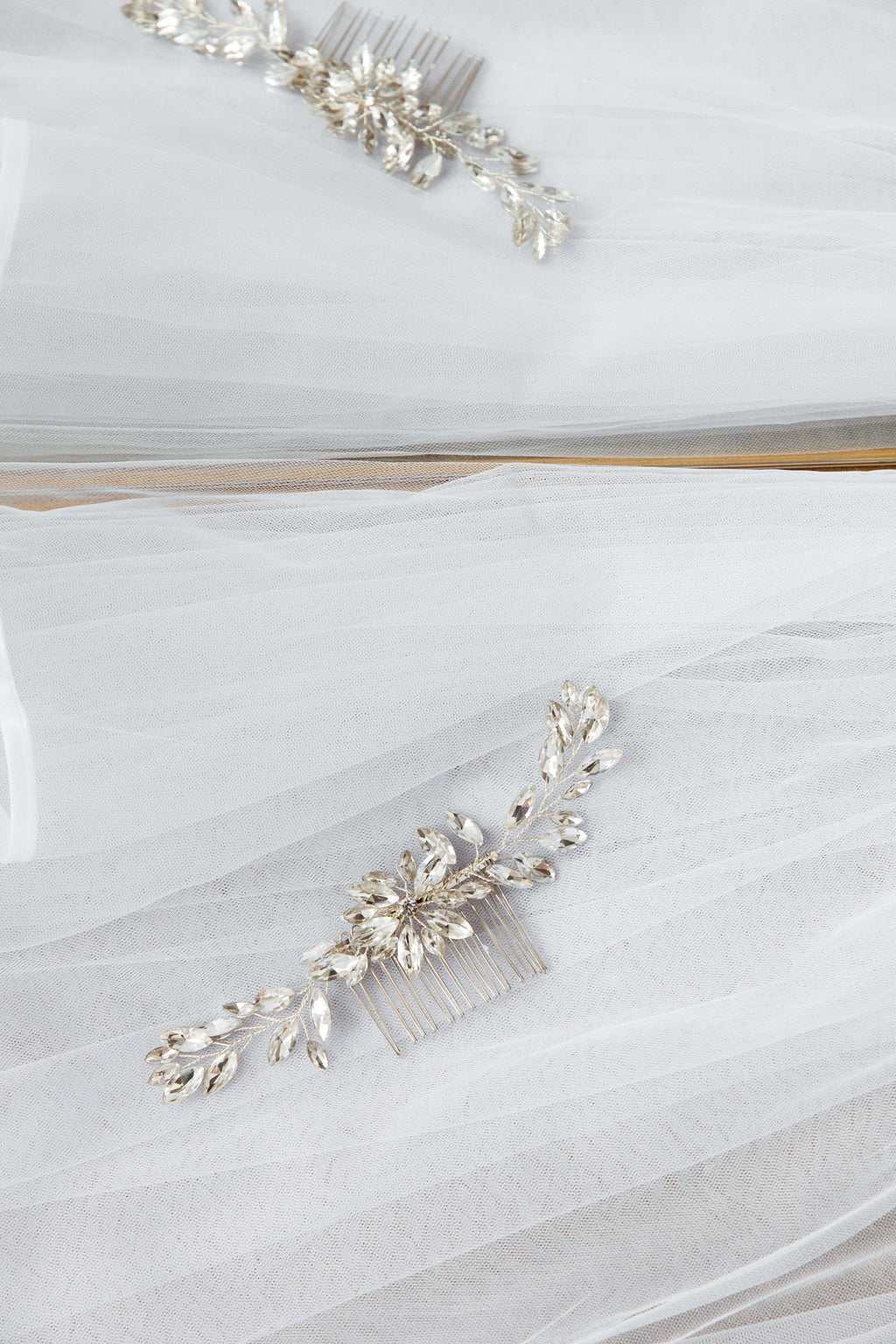 Flower & Crystal Hair Comb by Selfie Leslie Australia