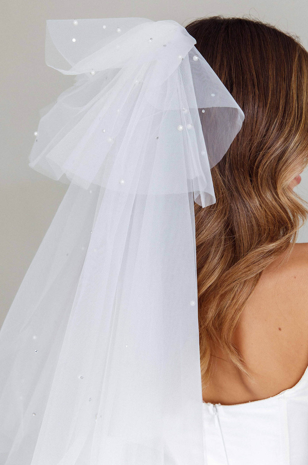 Unforgettable Pearl Veil White by Selfie Leslie Australia