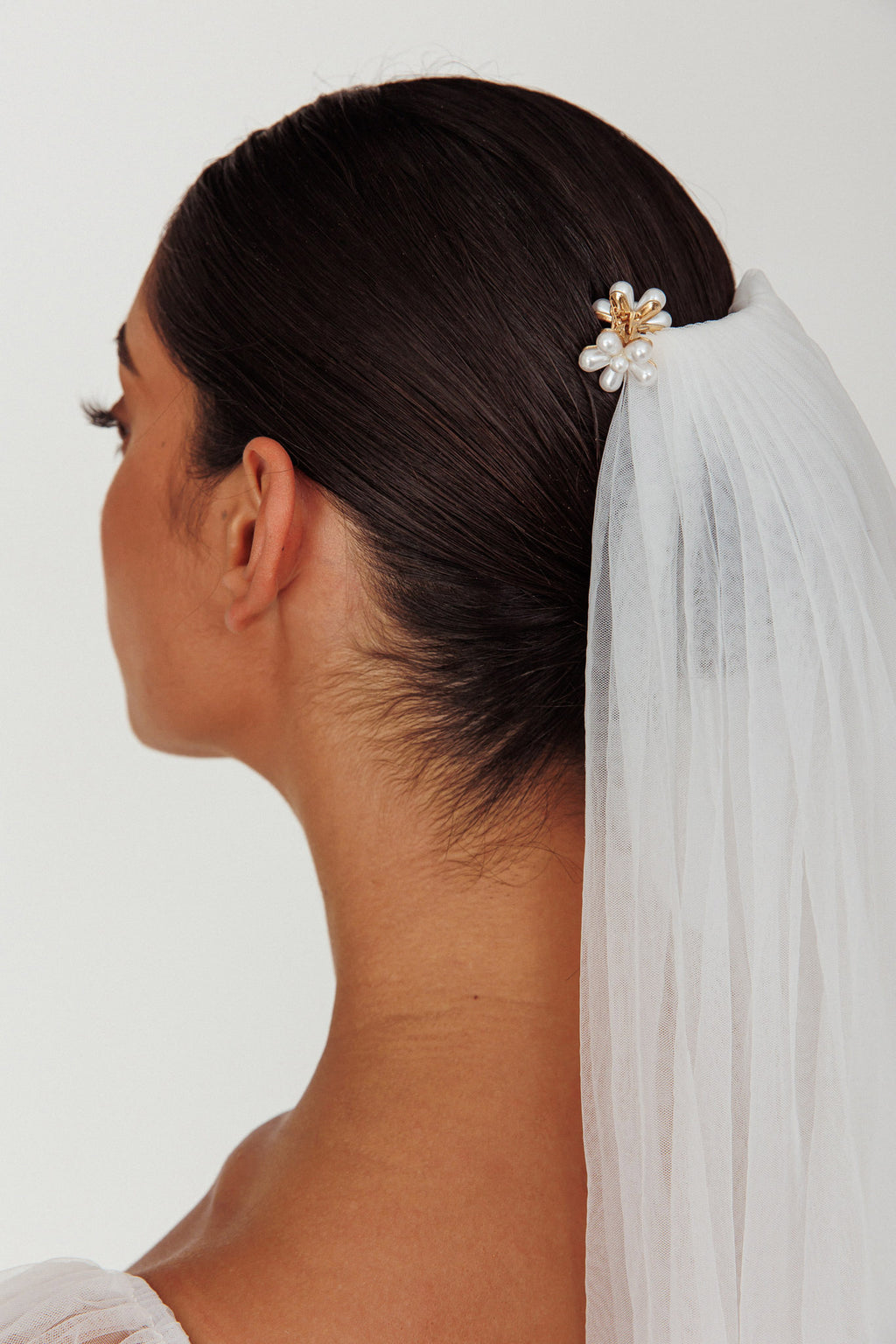 Aurelia Pearl Flower Hairclip Set by Selfie Leslie Australia