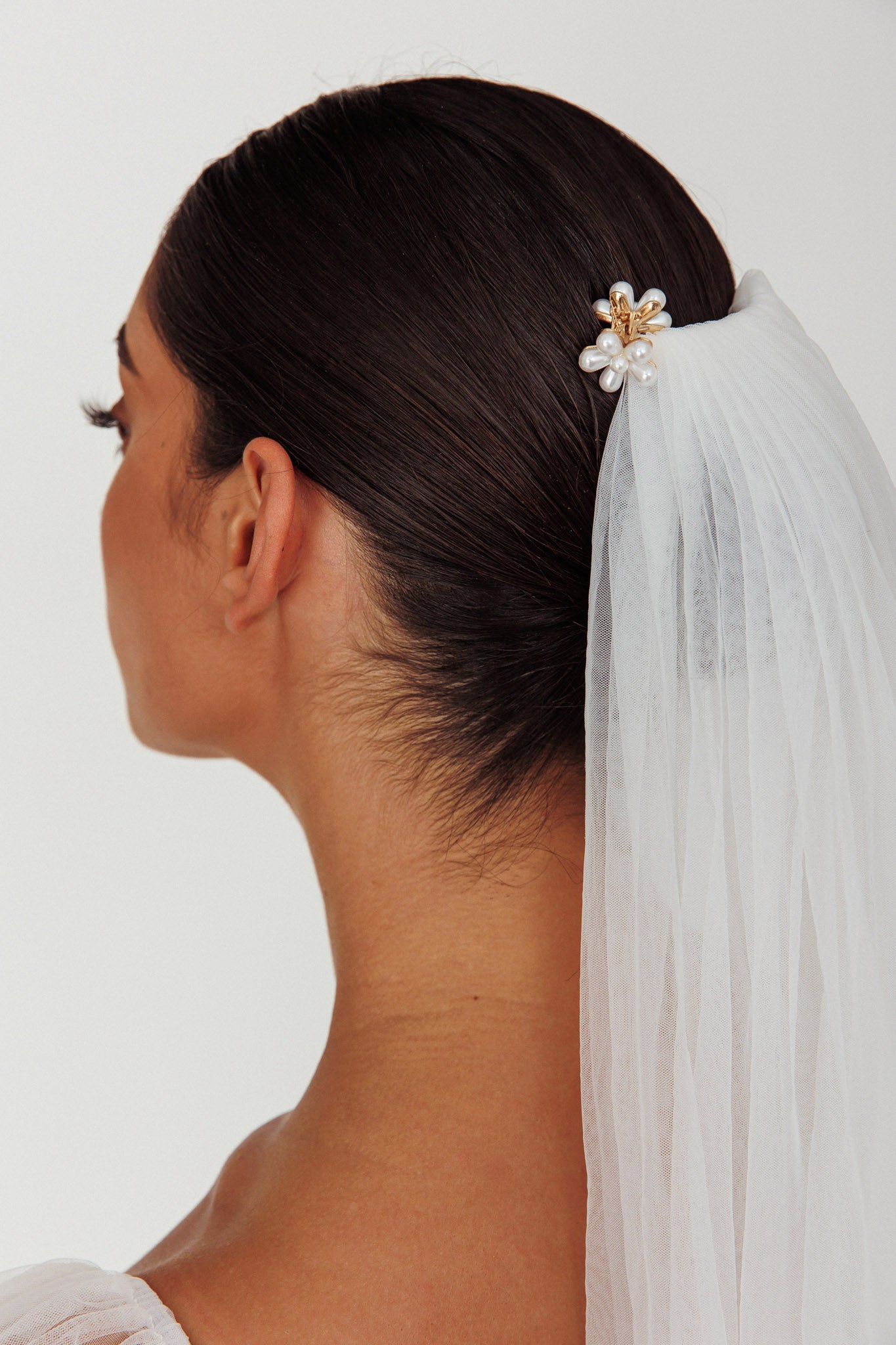 Aurelia Pearl Flower Hairclip Set by Selfie Leslie Australia