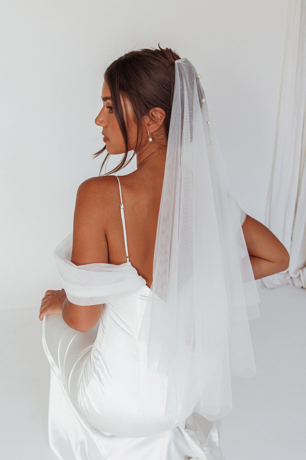 Marina Pearl Accent Veil White by Selfie Leslie Australia