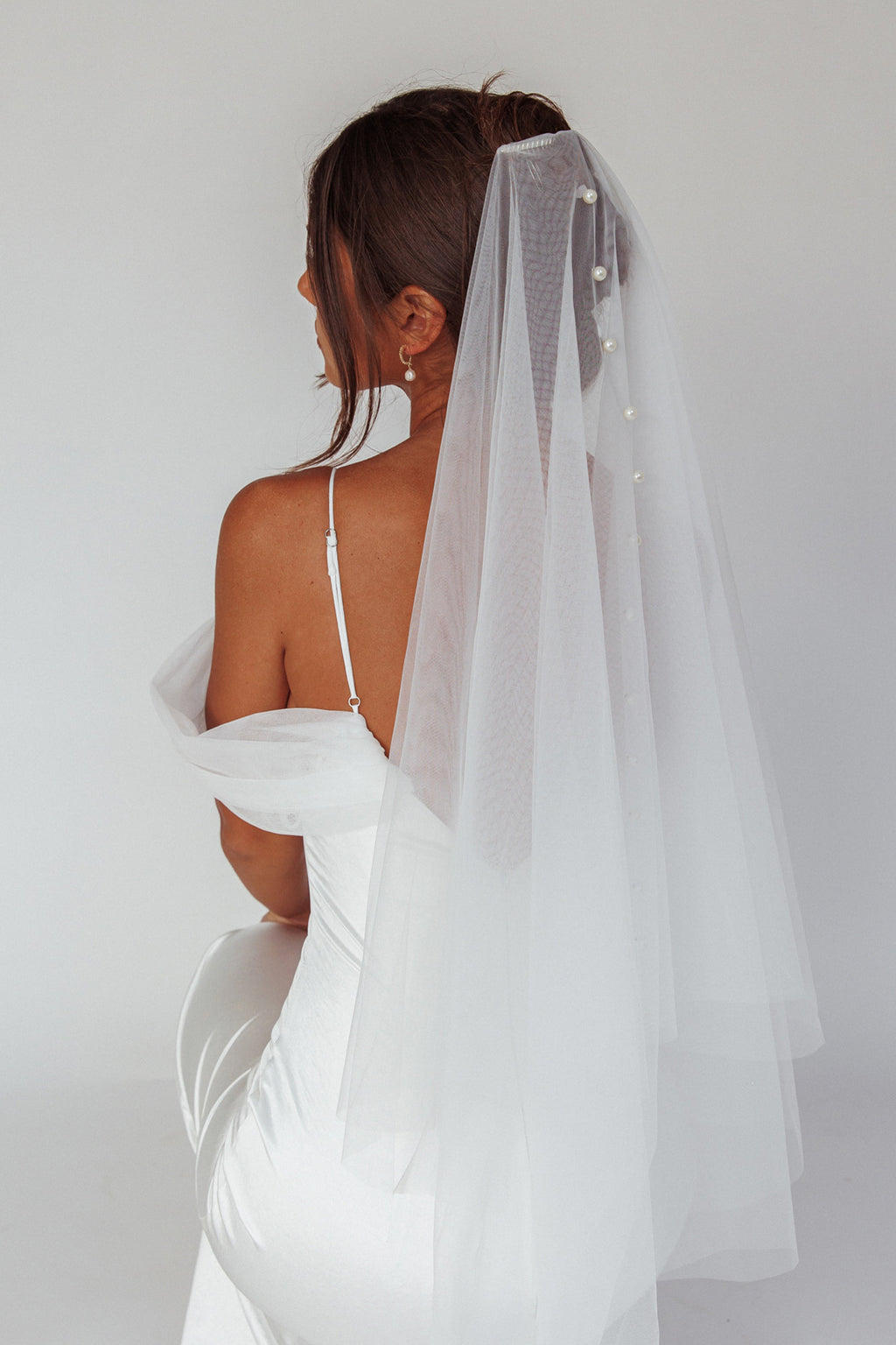 Marina Pearl Accent Veil White by Selfie Leslie Australia