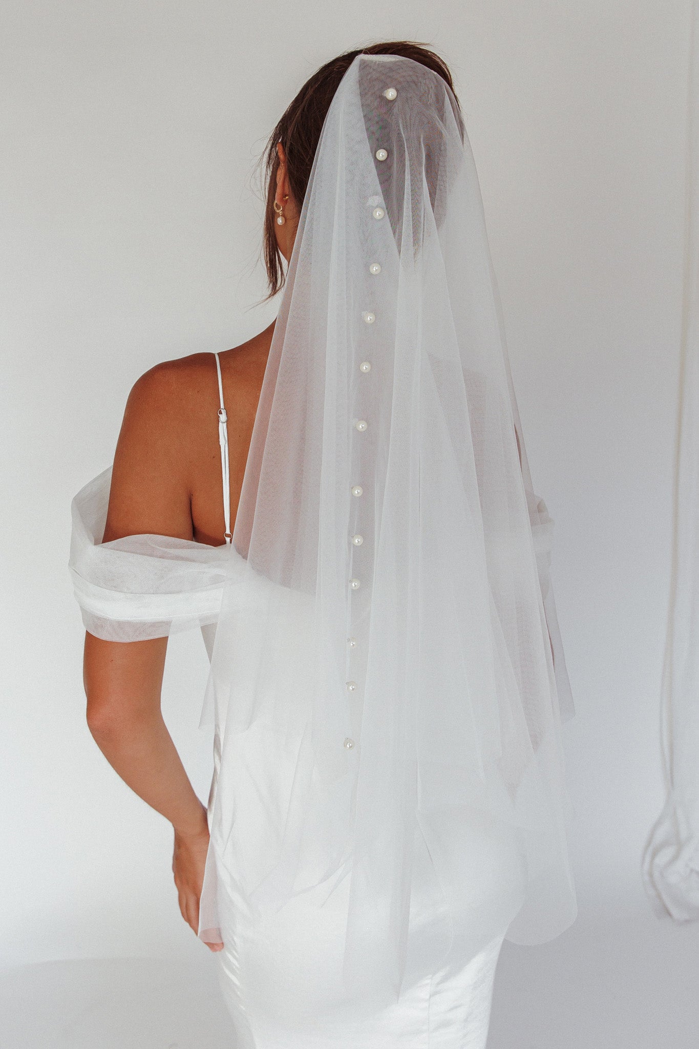 Marina Pearl Accent Veil White by Selfie Leslie Australia