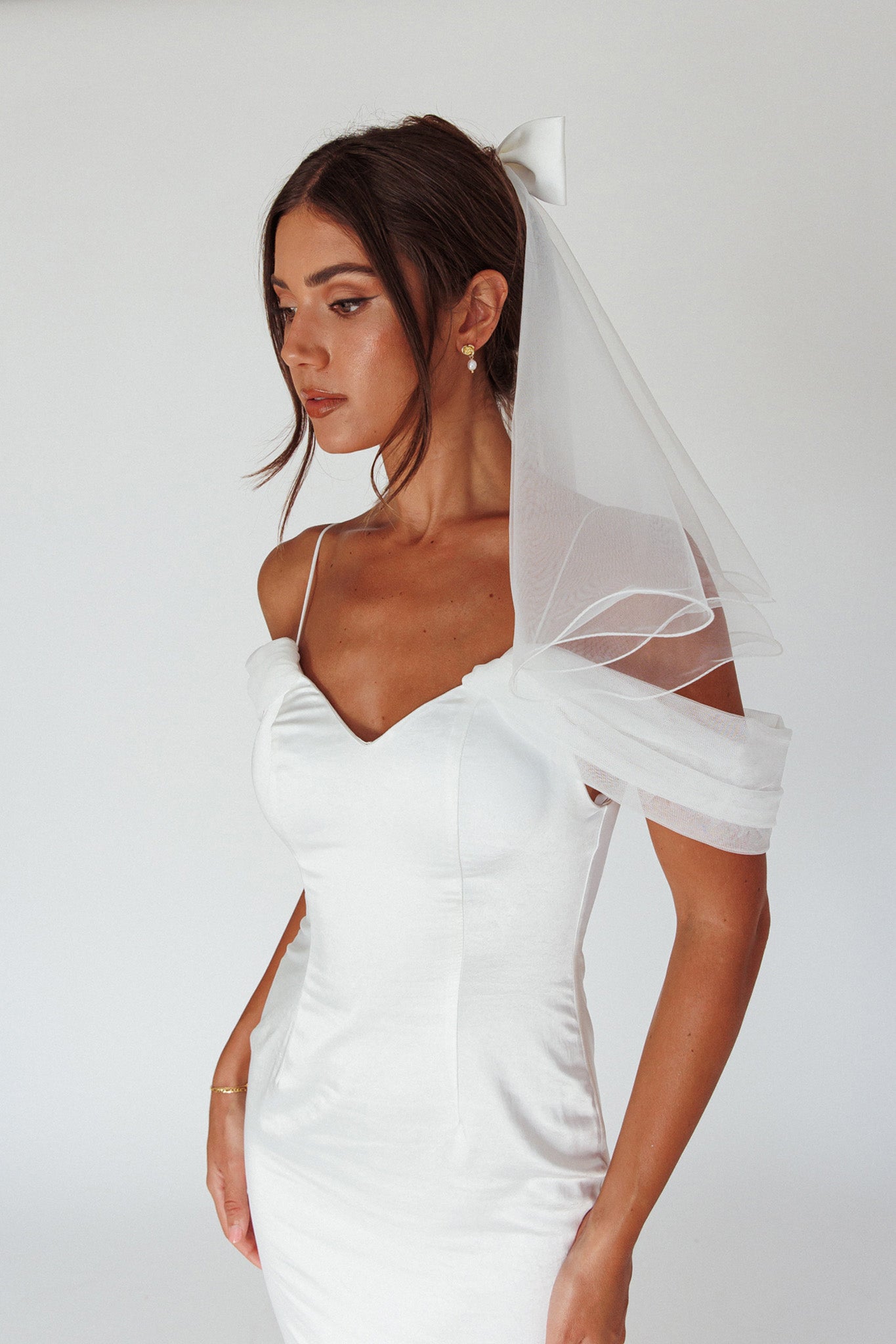 Florence Bow Bridal Veil White by Selfie Leslie Australia