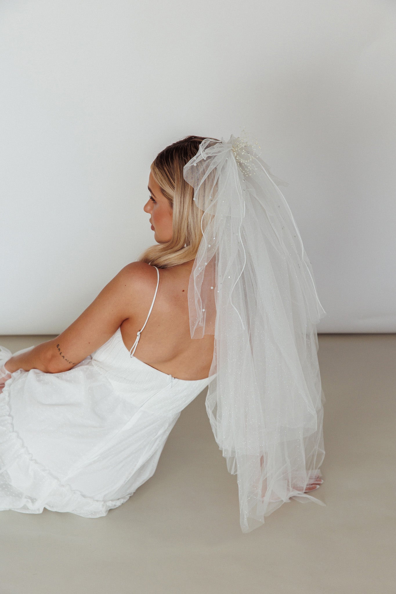 Isa Glitter & Pearl Veil White by Selfie Leslie Australia