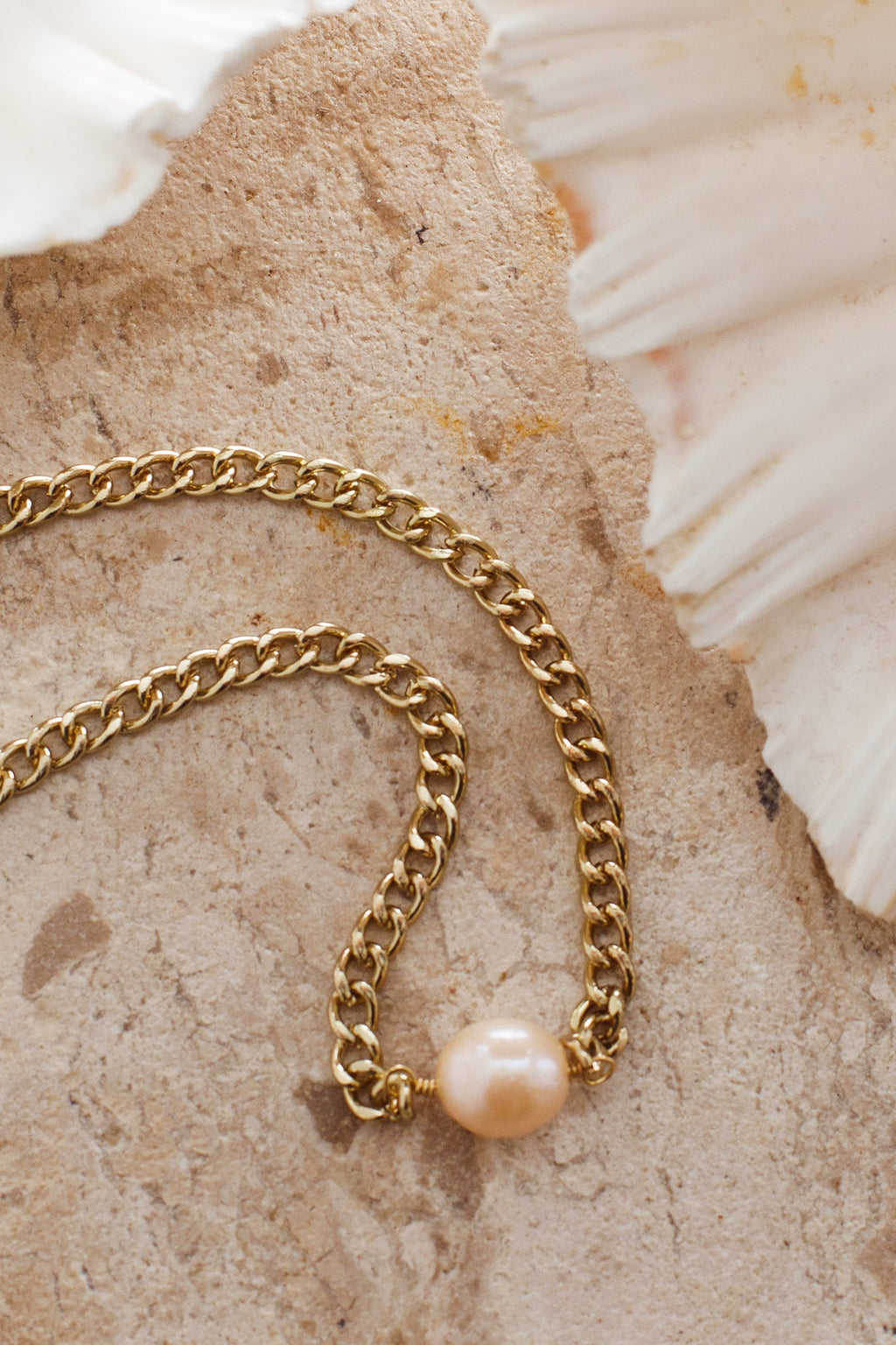 Sienna Pearl Accent Necklace Gold by Selfie Leslie