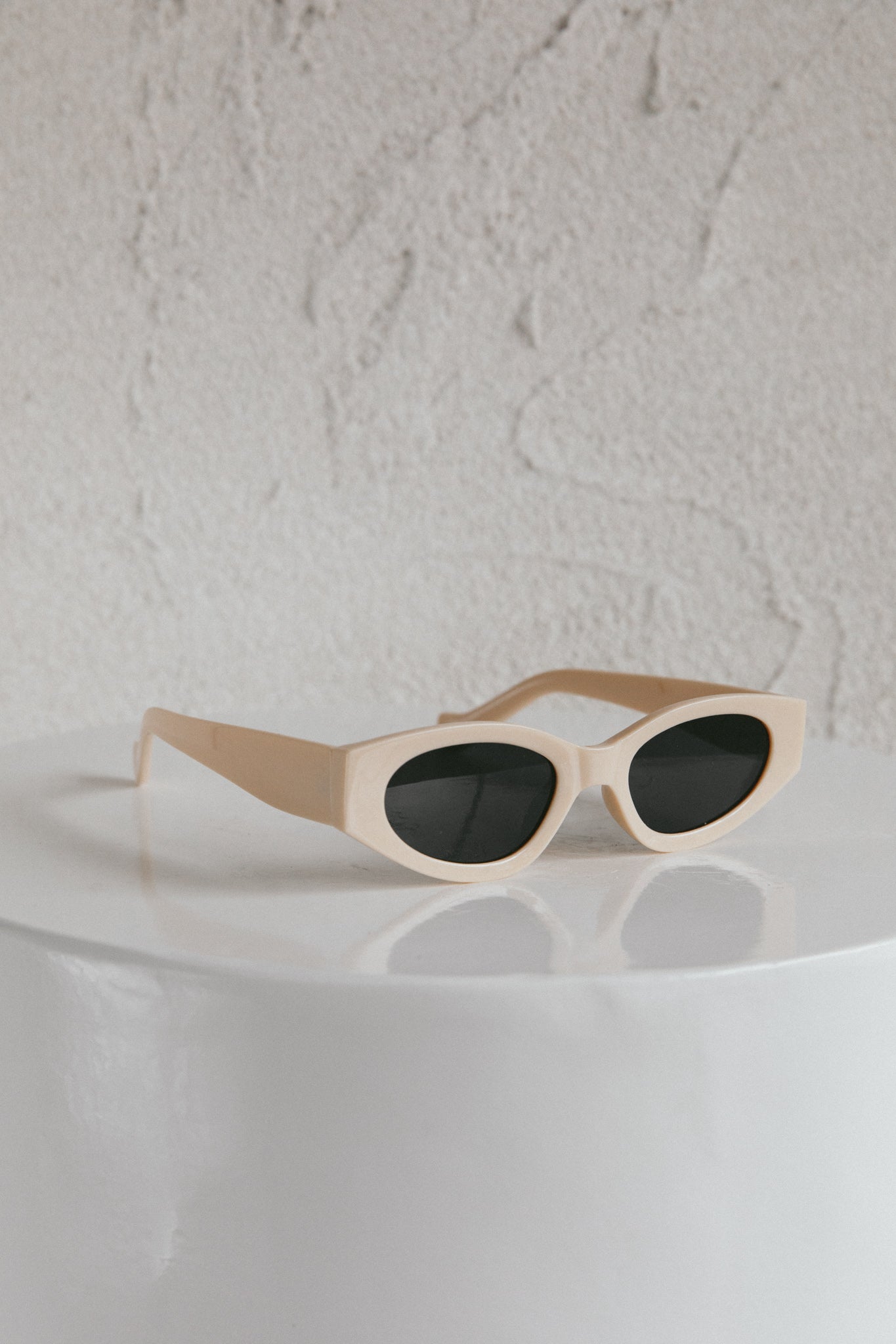 Regina Cat-eye Acetate Sunglasses Cream by Selfie Leslie Australia