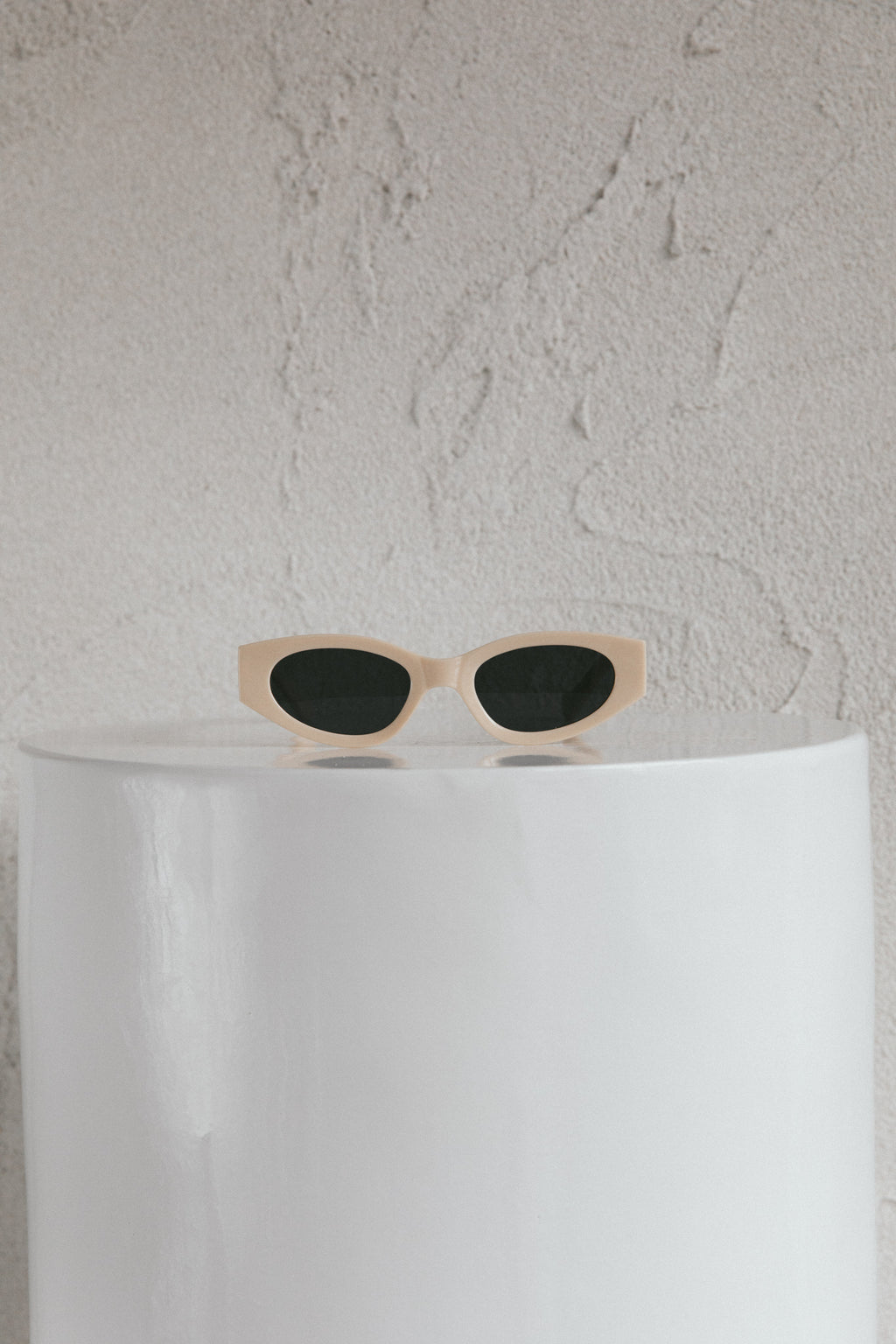 Regina Cat-eye Acetate Sunglasses Cream by Selfie Leslie Australia