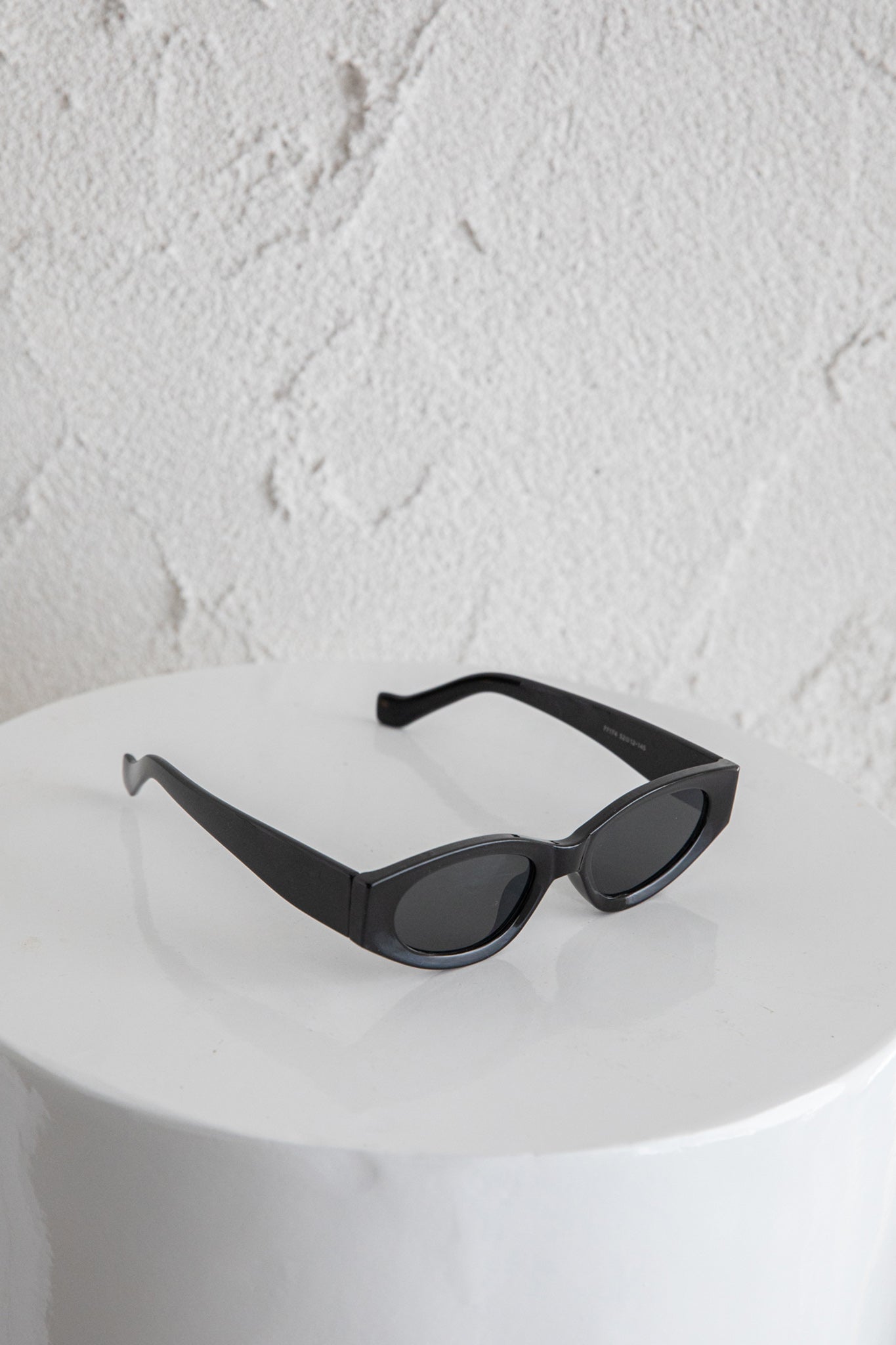 Janis Cat-eye Acetate Sunglasses Black by Selfie Leslie Australia