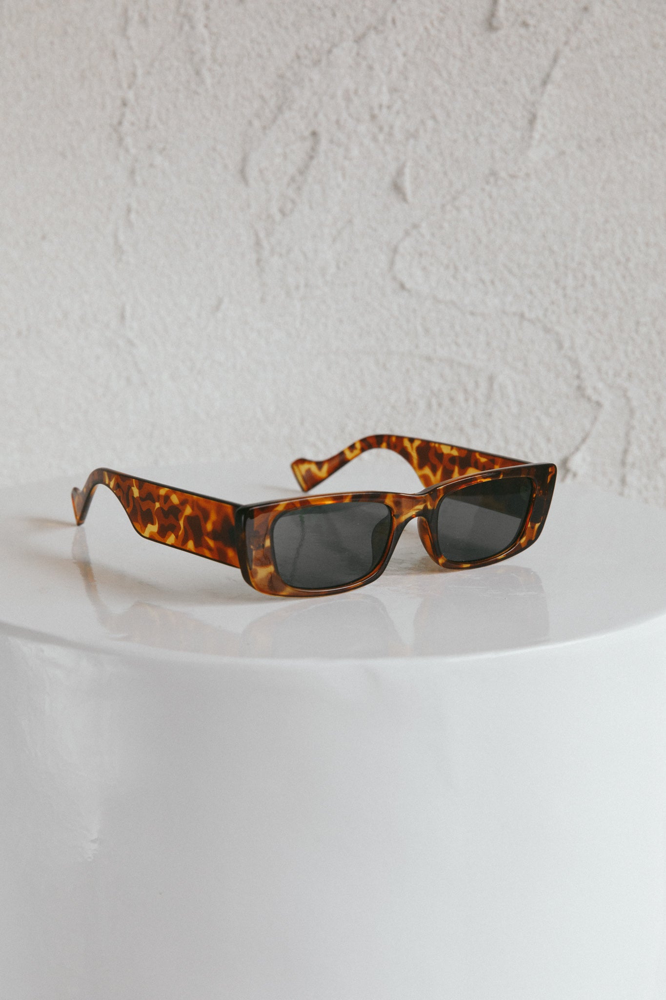 Monica Classic 90's Square Frame Sunglasses Tort by Selfie Leslie Australia