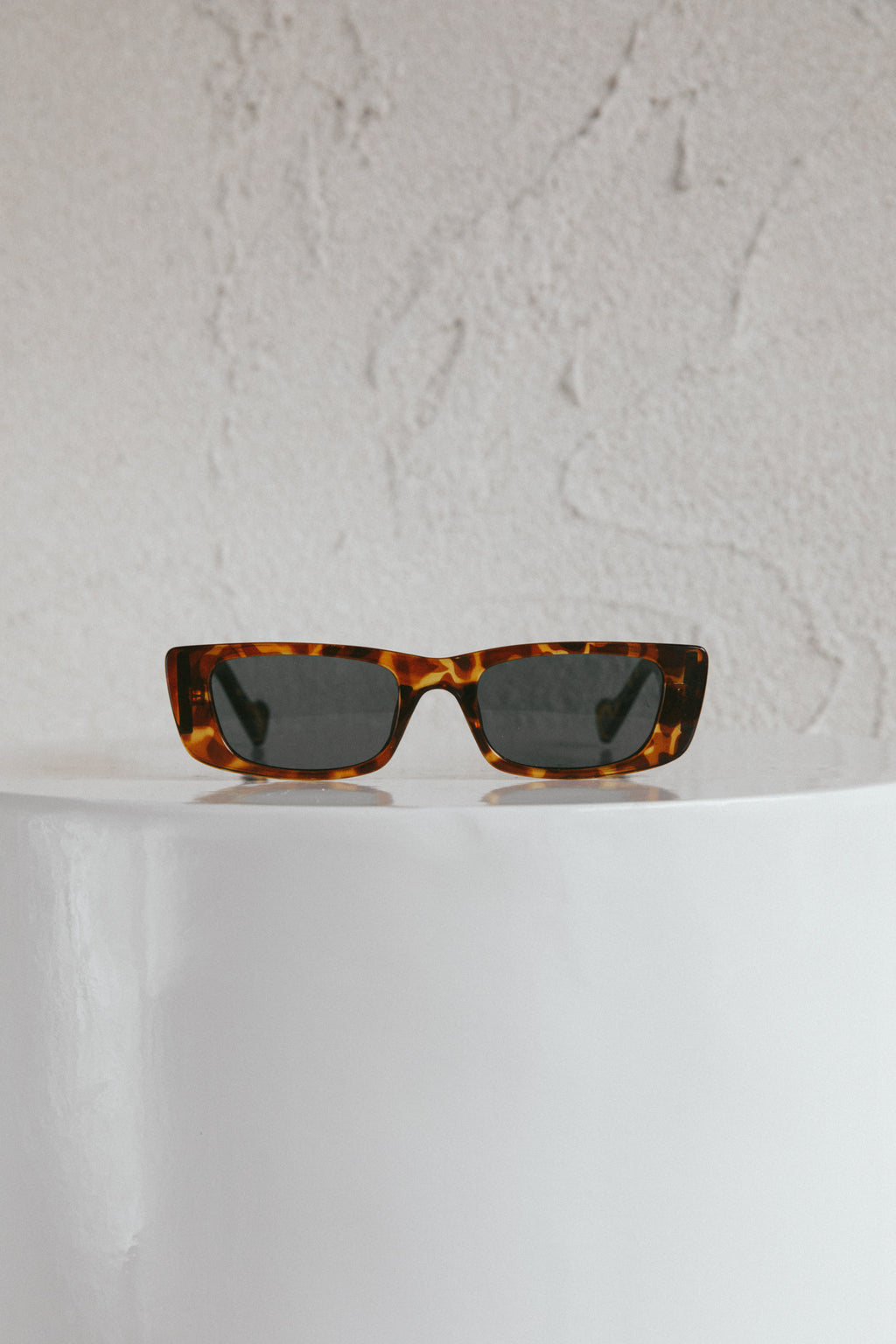 Monica Classic 90's Square Frame Sunglasses Tort by Selfie Leslie Australia
