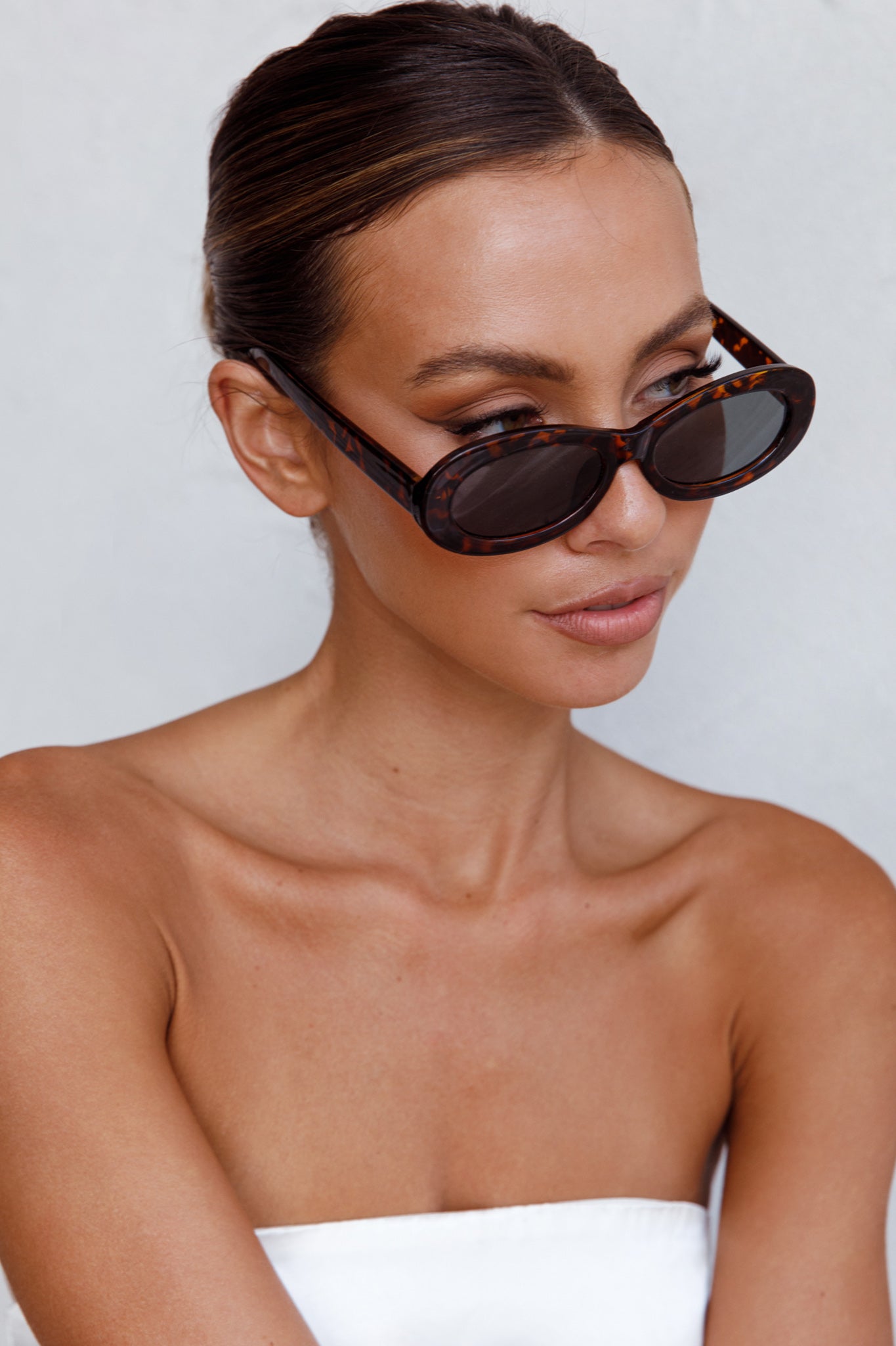 Riptide Oval Sunglasses Tort by Selfie Leslie Australia