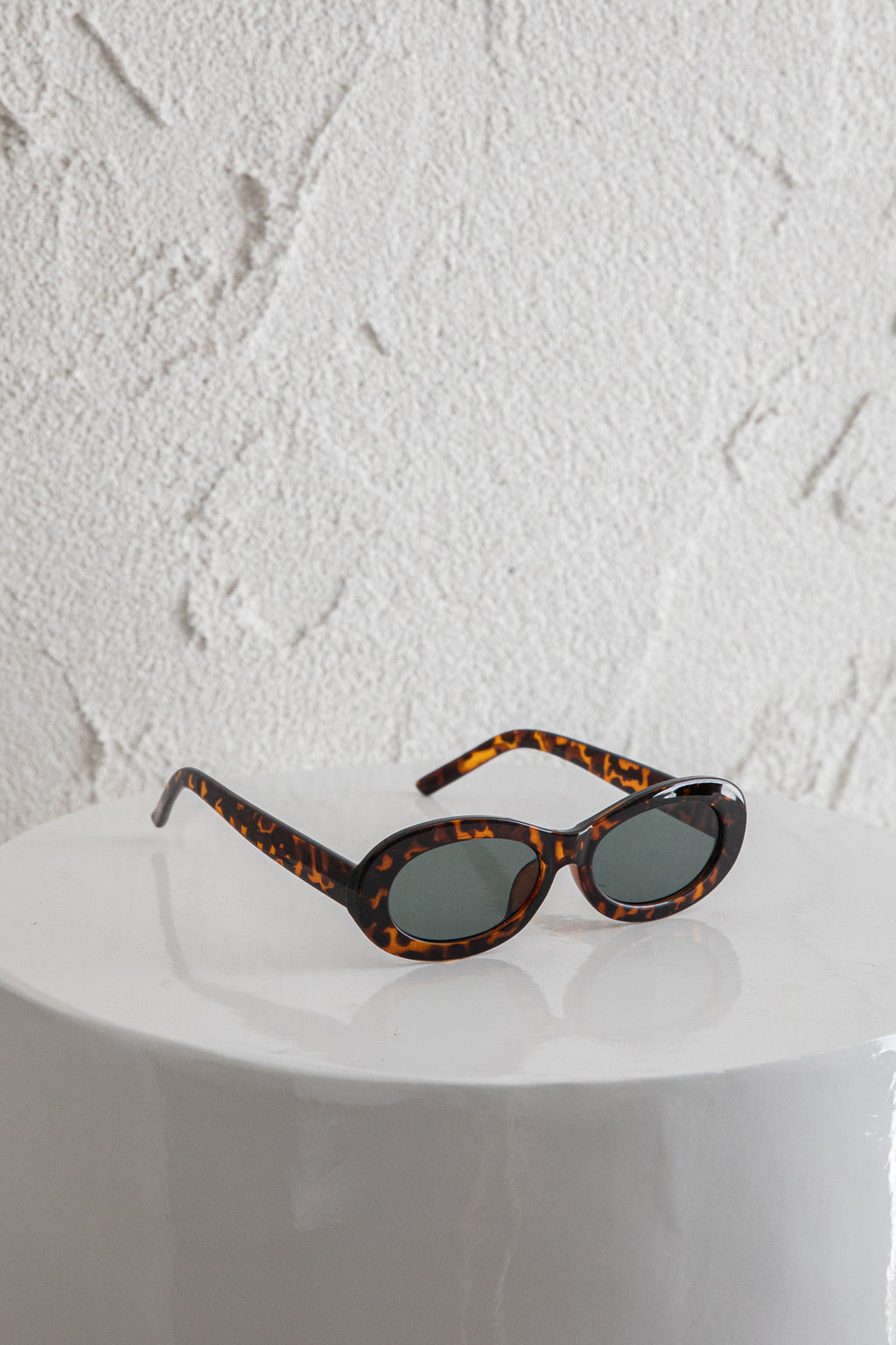 Riptide Oval Sunglasses Tort by Selfie Leslie Australia