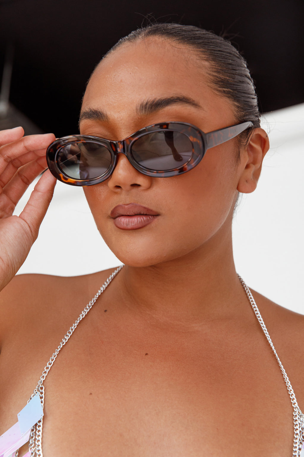 Riptide Oval Sunglasses Tort by Selfie Leslie Australia
