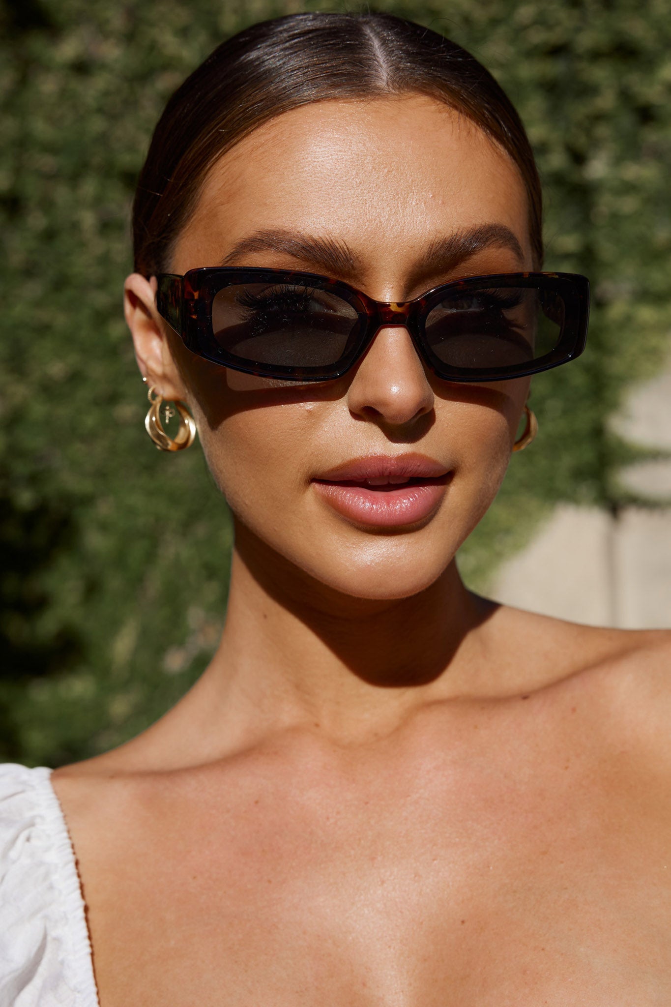 Kendall Slim Rectangle Sunglasses Tortoiseshell Brown by Selfie Leslie