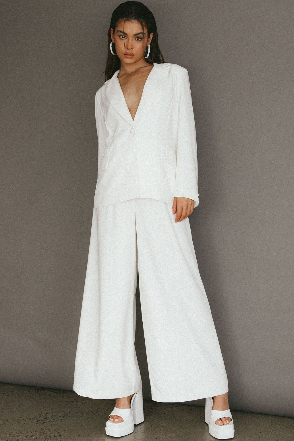 Vous Etes Belle Blazer White by Selfie Leslie