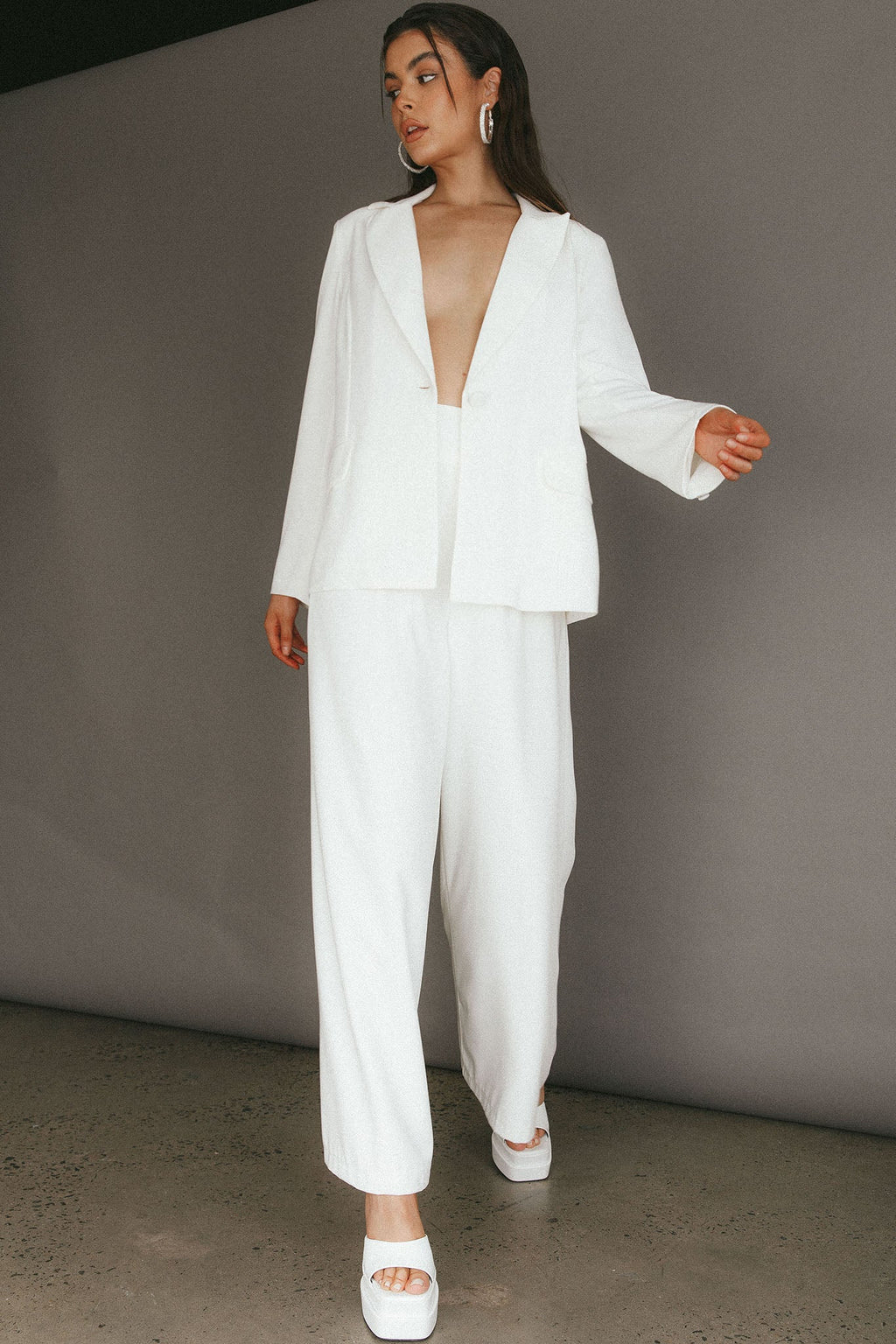 Vous Etes Belle Blazer White by Selfie Leslie