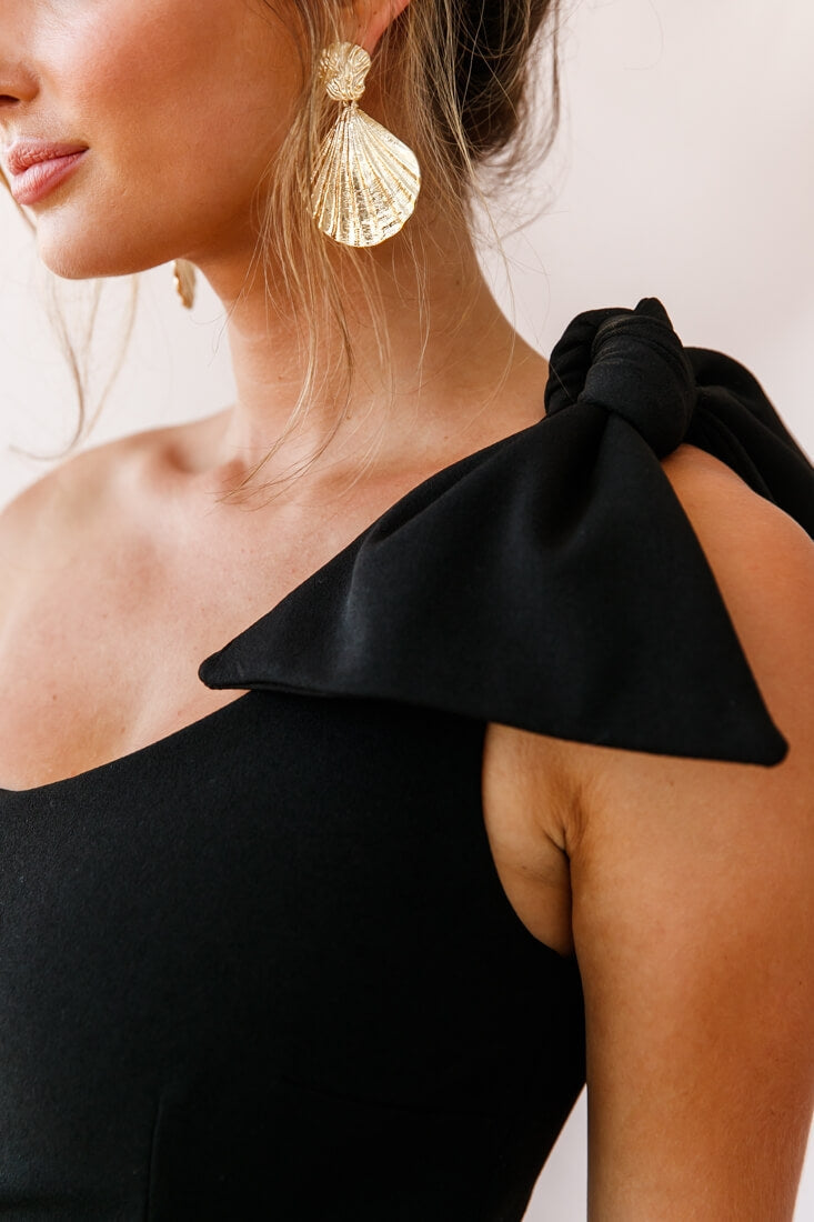 Tiffany One-Shoulder Bow Dress Black by Selfie Leslie