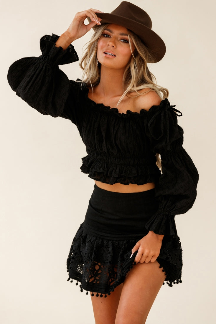 Taryn Bardot Top Black by Selfie Leslie