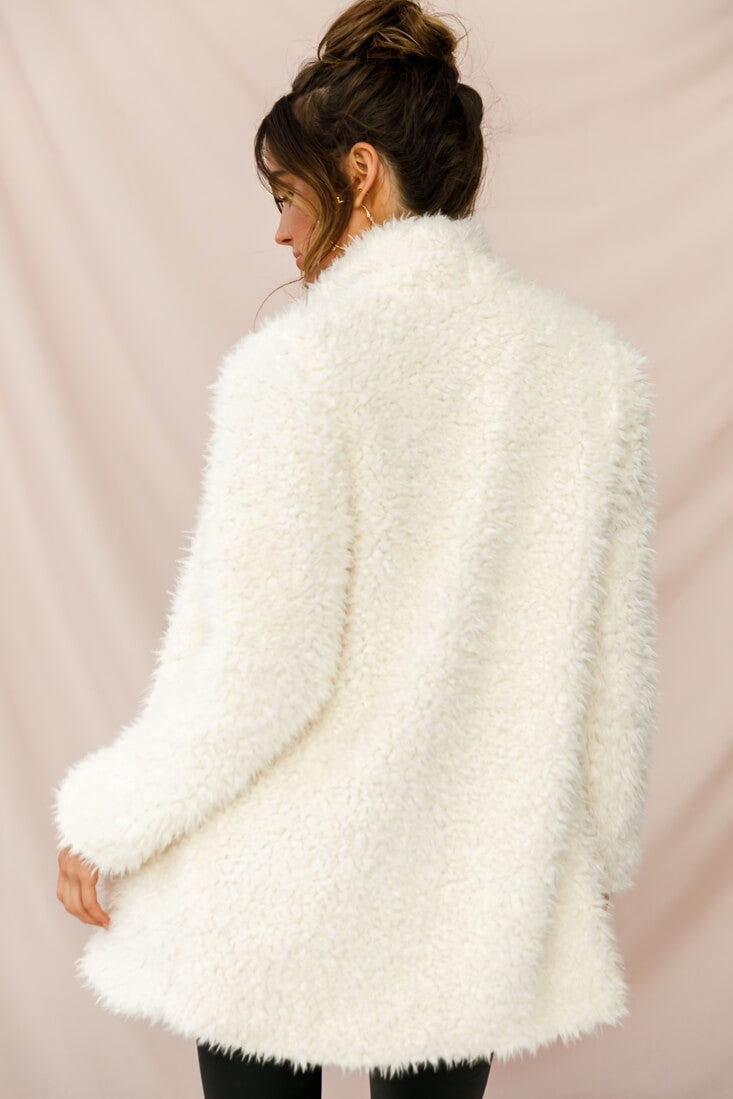 Park City Fleece Jacket White by Selfie Leslie