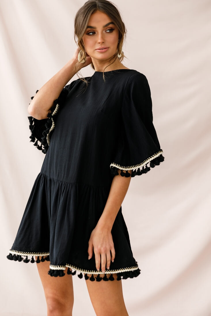 Donna Dropped Waist Tassel Dress Black by Selfie Leslie