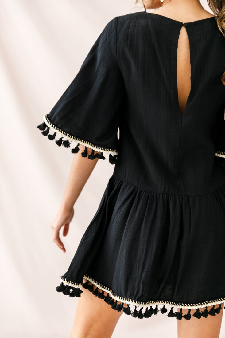 Donna Dropped Waist Tassel Dress Black by Selfie Leslie
